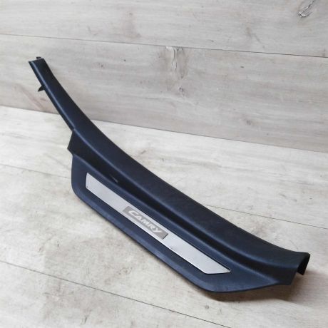 nakladka-poroga-vnutrenniaia-zadniaia-pravaia-toyota-camry-v40-art-31424-big-0