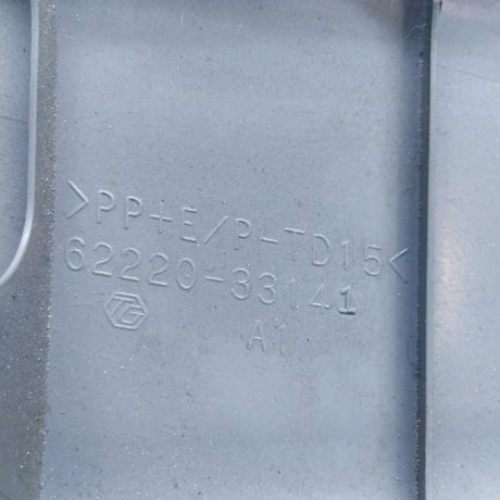 nakladka-salona-peredniaia-levaia-nakladka-stoiki-toyota-camry-v40-art-31426-big-2