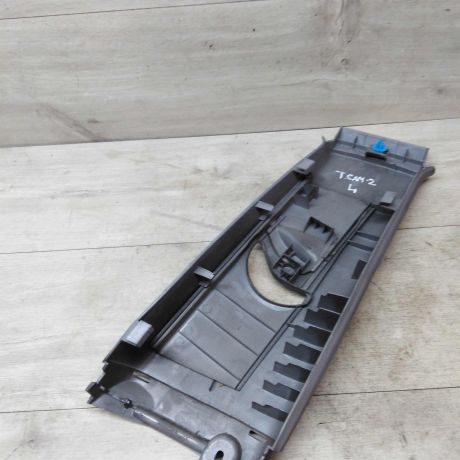 nakladka-stoiki-salona-vnutrenniaia-sredniaia-verxniaia-toyota-camry-v40-art-31431-big-1