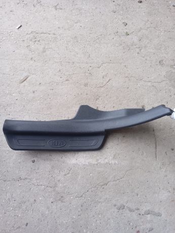 nakladka-poroga-zadniaia-levaia-kia-cerato-2-art-32080-big-2