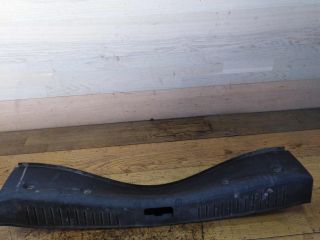 nakladka-bagaznika-vnutrenniaia-ford-focus-2-do-rest-art-32468