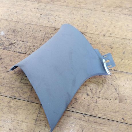 nakladka-salona-pravaia-zadnei-stoiki-volkswagen-touareg-rest-art-33731-big-0