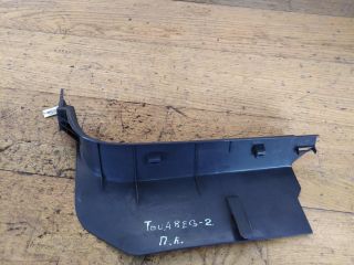 nakladka-salona-pravaia-nizniaia-volkswagen-touareg-rest-art-33838