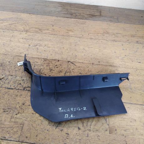 nakladka-salona-pravaia-nizniaia-volkswagen-touareg-rest-art-33838-big-0