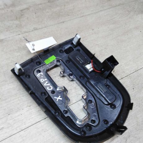 nakladka-kuzova-vnutri-na-selektor-perekliuceniia-peredac-kulisu-akpp-hyundai-solaris-art-39681-big-2