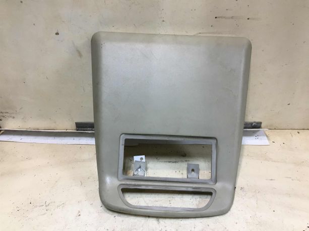 nakladka-kuzov-vnutri-volkswagen-sharan-do-rest-art-41694-big-0