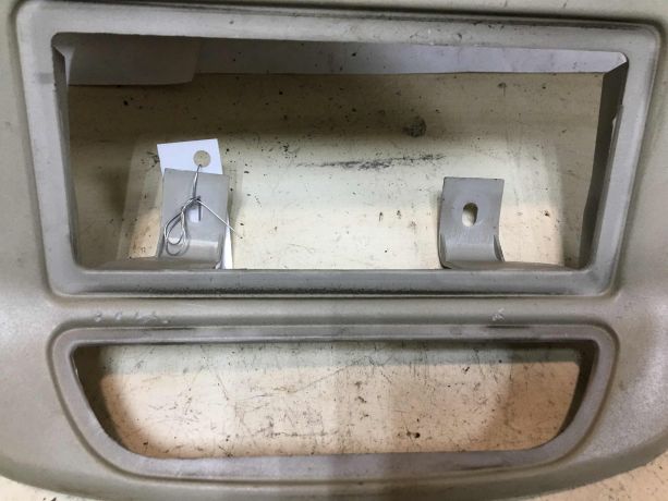 nakladka-kuzov-vnutri-volkswagen-sharan-do-rest-art-41694-big-2