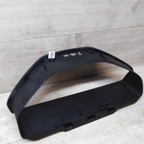 nakladka-vnutri-salona-na-torpedo-volvo-xc90-rest-art-43727-big-4