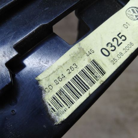 nakladka-vnutri-salona-volkswagen-passat-b6-art-44837-big-2