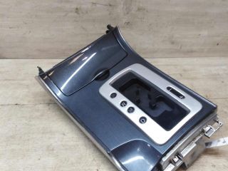 pepelnica-dekorativnaia-nakladka-vnutri-salona-mazda-6-gg-art-44849