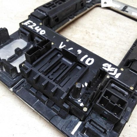 nakladka-vnutri-salona-mercedes-e-class-w210-art-51731-big-1