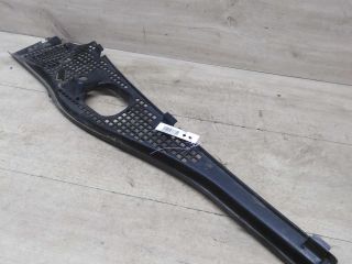 nakladka-dekorativnaia-zabo-dozdevik-vodootvodiashhii-shhitok-pravyi-renault-logan-i-art-53184