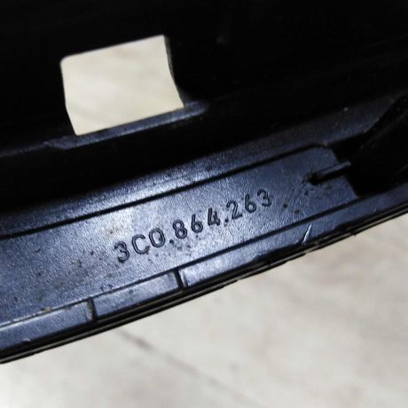 knopka-esp-nakladka-vnutri-salona-volkswagen-passat-b6-19tdi-mkpp-27-art-60452-big-1