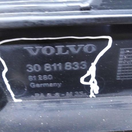 dekorativnaia-kryska-dvigatelia-nakladka-volvo-s80-i-art-67556-big-3