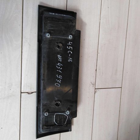 nakladka-dekorativnaia-audi-100-c4-na-krysku-bagaznika-sedan-art-71158-big-1