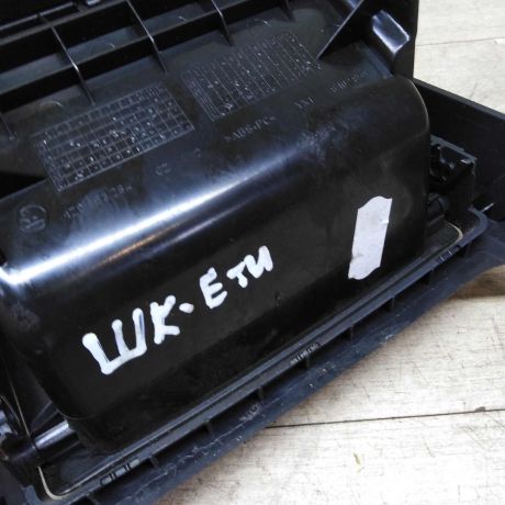 nakladka-podlokotnika-zadniaia-skoda-yeti-i-art-75591-big-7