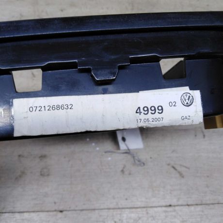 nakladka-na-centralnuiu-konsol-vnutri-salona-volkswagen-passat-b6-art-77175-big-2