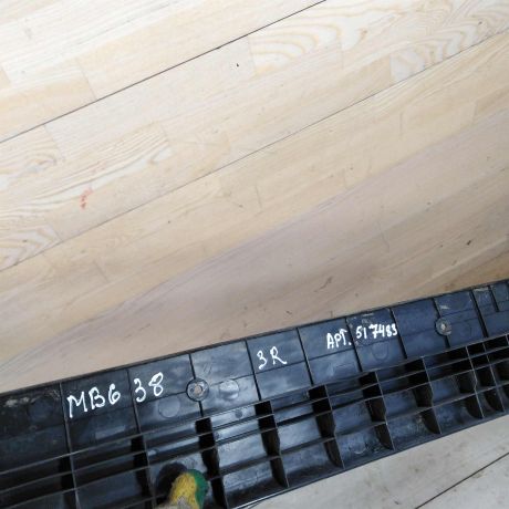 nakladka-na-porog-pravaia-mercedes-vito-w638-art-83748-big-2