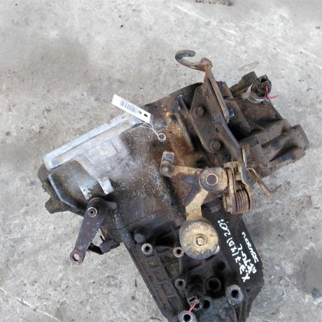 mkpp-hyundai-elantra-iii-art-89580-big-5
