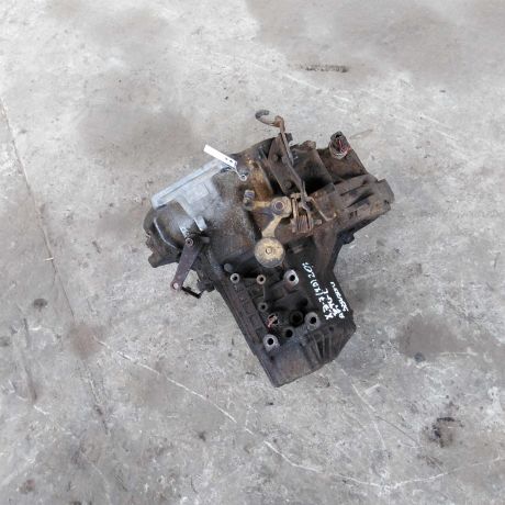 mkpp-hyundai-elantra-iii-art-89580-big-8