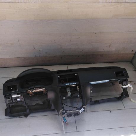 torpedo-peugeot-307-s-zelenym-ottenkom-art-100280-big-1