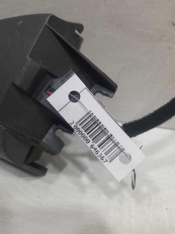 nakladka-peredniaia-pravaia-na-dver-v-salone-volkswagen-passat-b6-art-100792-big-1