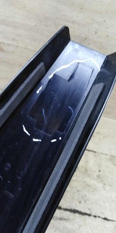 nakladka-pravaia-naruznaia-na-sredniuiu-stoiku-kuzova-volkswagen-jetta-vi-art-101739-big-2