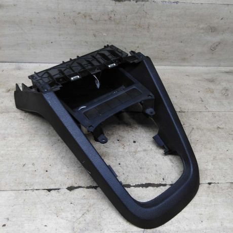 nakladka-na-centralnyi-tonnel-volkswagen-jetta-vi-art-101770-big-3