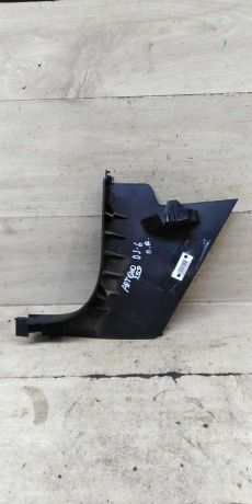 nakladka-obsivka-salona-peredniaia-pravaia-volkswagen-jetta-vi-art-101813-big-0