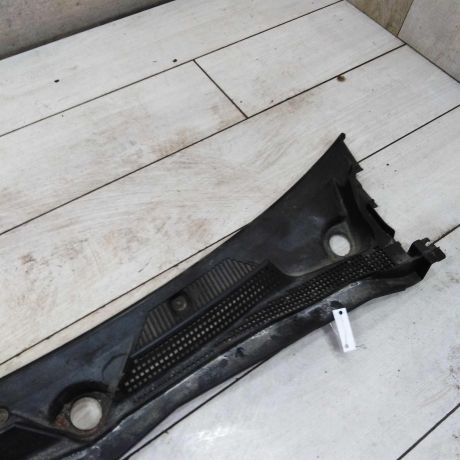 dekorativnaia-nakladka-zabo-dozdevik-vodootvodiashhii-shhitok-nissan-almera-classic-art-108699-big-1