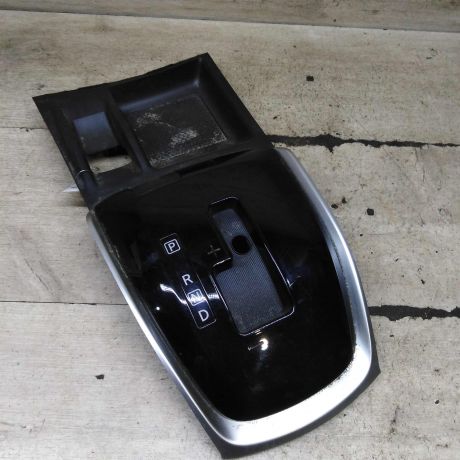 nakladka-salona-na-centralnyi-tonnel-nissan-qashqai-ii-restailing-art-111033-big-0