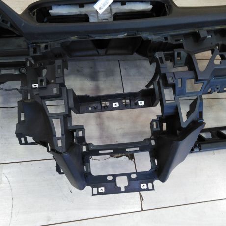 torpedo-nissan-qashqai-ii-restailing-defekt-art-111209-big-3