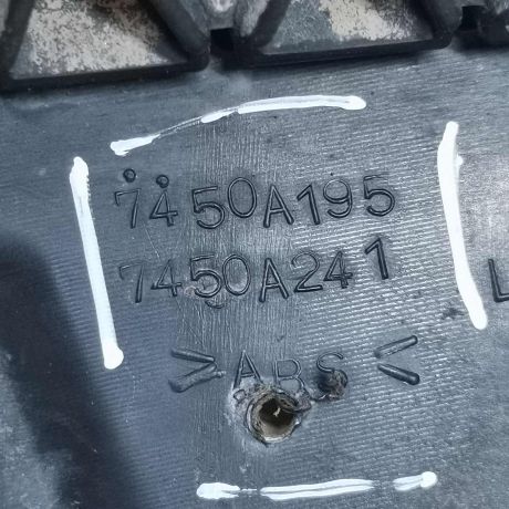 resetka-kapota-levaia-mitsubishi-lancer-9-art-111634-big-4