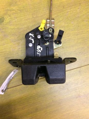 zamok-kryski-bagaznika-hyundai-getz-art-10788-big-1