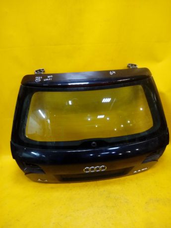kryska-bagaznika-so-steklom-audi-a4-b7-cernogo-cveta-art-11301-big-0
