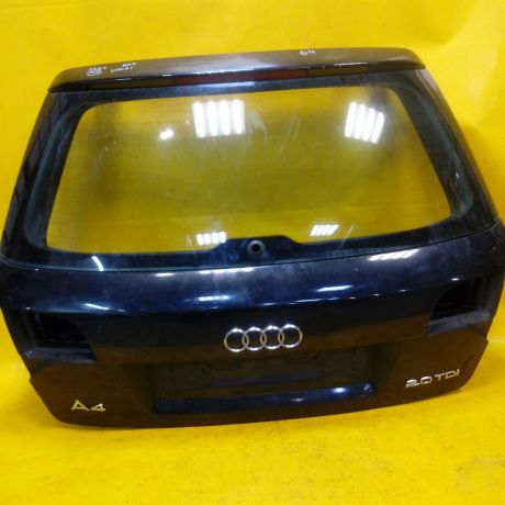 kryska-bagaznika-so-steklom-audi-a4-b7-cernogo-cveta-art-11301-big-1