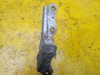 petlia-kapota-pravaia-hyundai-elantra-art-12685