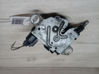 zamok-kapota-ford-focus-2-art-12945