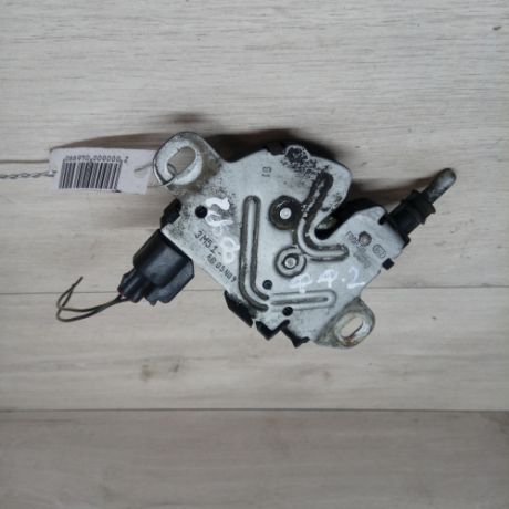 zamok-kapota-ford-focus-2-art-12945-big-0