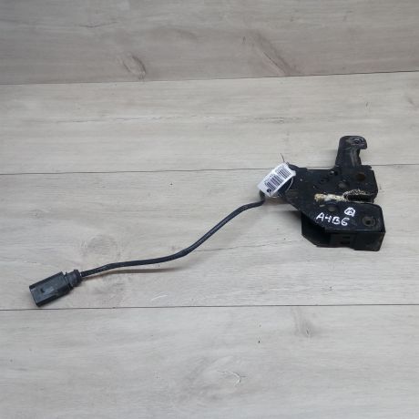 zamok-kapota-audi-a4-b6-art-13179-big-0