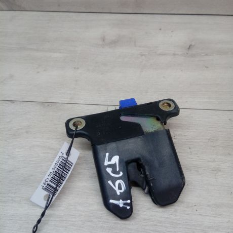 zamok-kryski-bagaznika-audi-a6-c5-art-13507-big-0