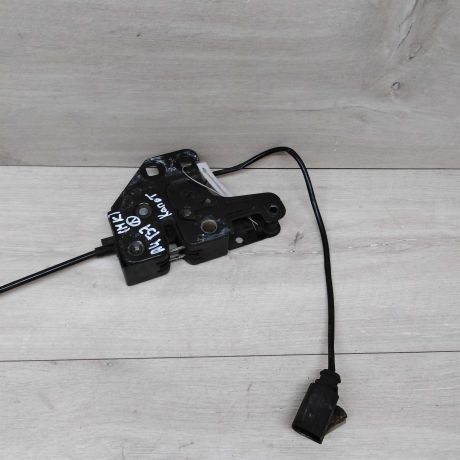 zamok-kapota-audi-a4-b7-art-13715-big-2