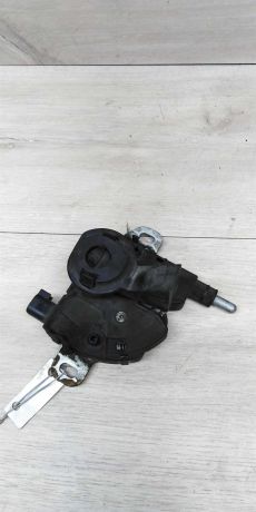zamok-kapota-ford-focus-2-art-14127-big-2