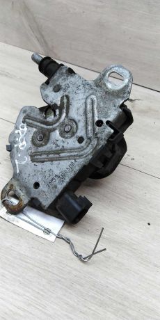 zamok-kapota-ford-focus-2-art-14127-big-0