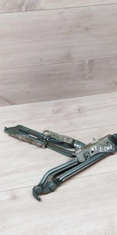 petlia-kryski-bagaznika-renault-megane-2-art-14737-big-1