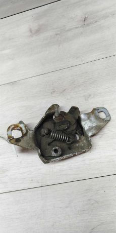 zamok-kapota-renault-logan-art-15051-big-2