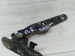 petlia-kapota-pravaia-renault-logan-art-15052