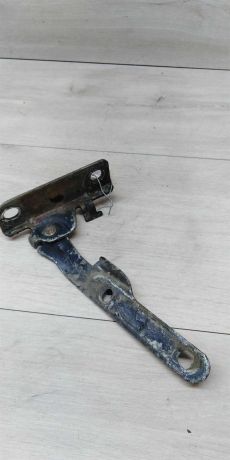 petlia-kapota-pravaia-renault-logan-art-15052-big-1