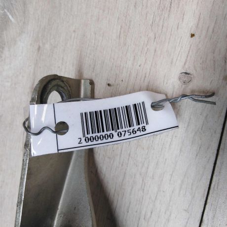 petlia-kryski-bagaznika-pravaia-mazda-3-art-15232-big-3