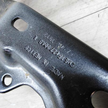 petlia-kryski-bagaznika-pravaia-ford-focus-3-art-15301-big-2